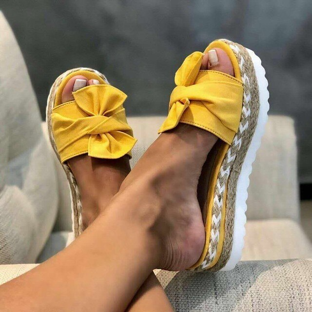 Anna-Berg | Chic Woven Wedge Sandals Made to Turn Heads