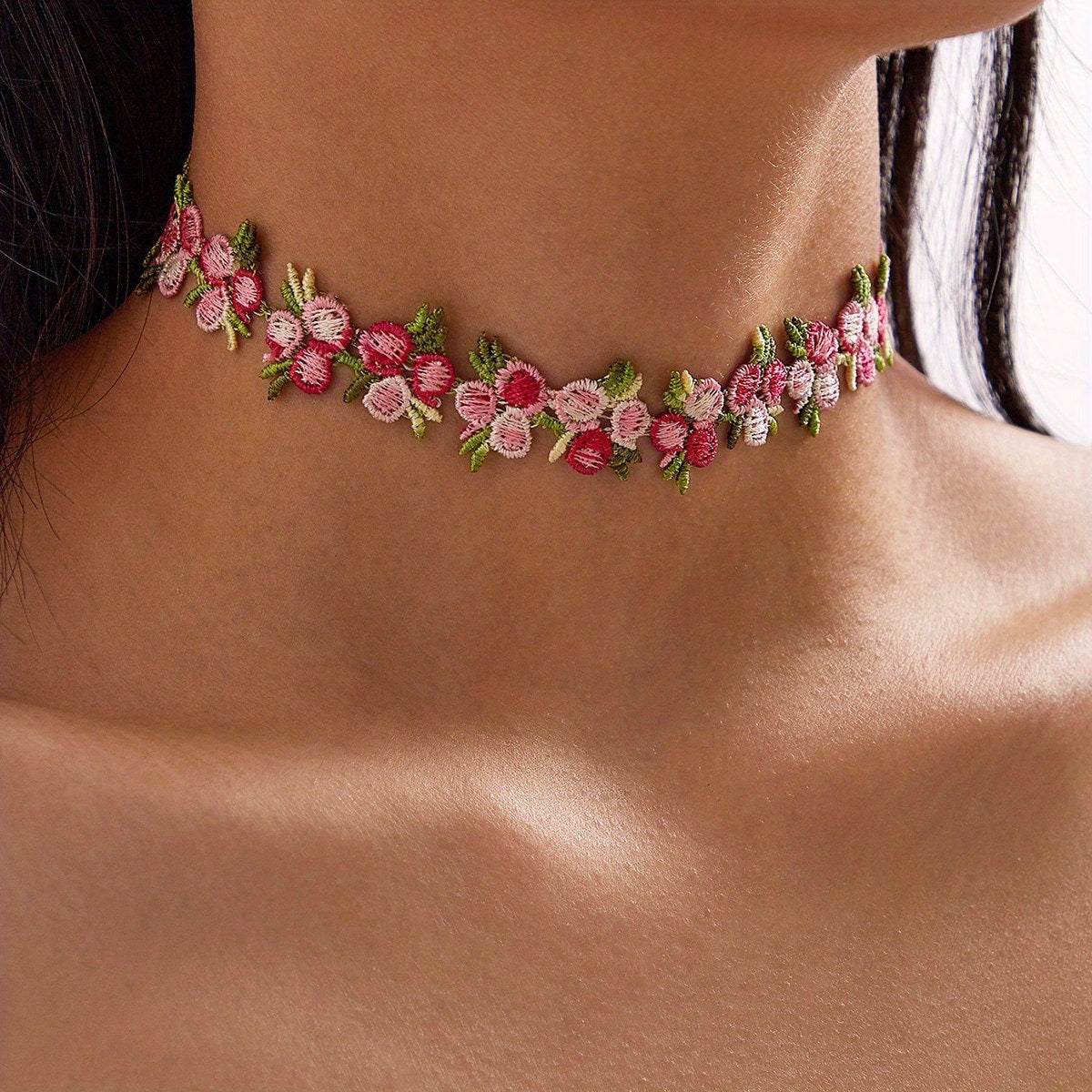 Elegant Design Pink Flower Choker Necklace