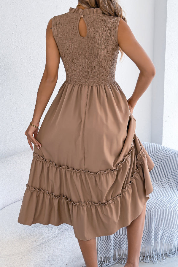 Anna-Berg | Solid Color Sleeveless Tucked Patchwork Dress