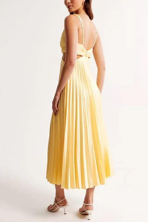 Anna-Berg | Timeless Elegance With Stylish Cut-Outs