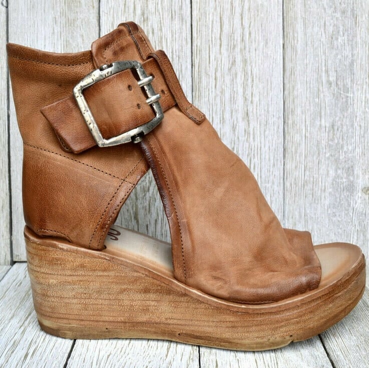 Anna-Berg | Romantic Wedge Sandals With Buckle In Boho Style