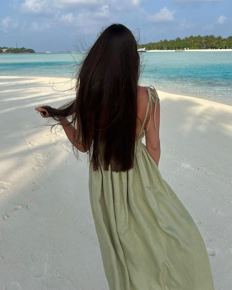 Anna-Berg | Backless Dress with V-Neck - Elegance Meets Modern Comfort