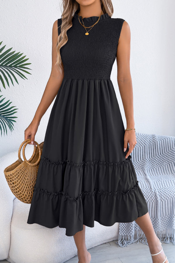 Anna-Berg | Solid Color Sleeveless Tucked Patchwork Dress