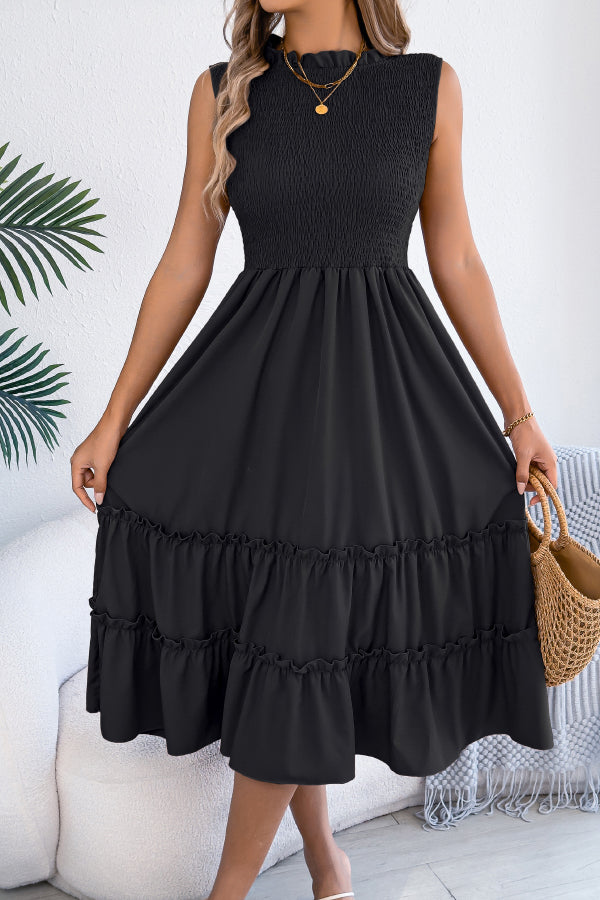Anna-Berg | Solid Color Sleeveless Tucked Patchwork Dress