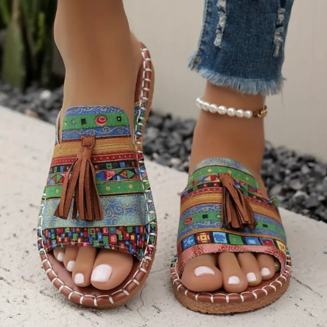 Anna-Berg | Sculpted Comfortable Flat Sandals for a Polished Look