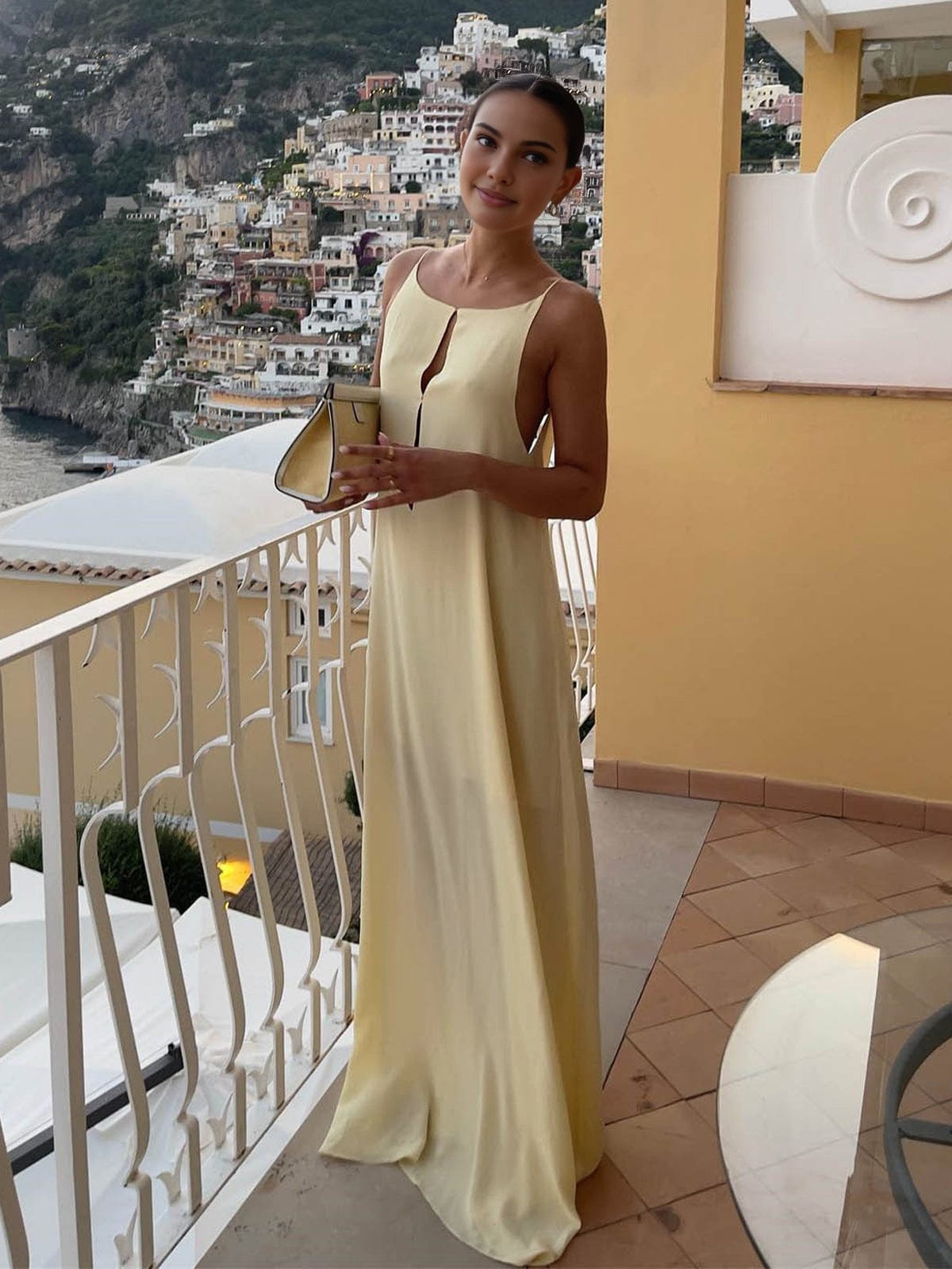 Anna-Berg | Effortless Maxi Dress With Open Back And Thin Straps