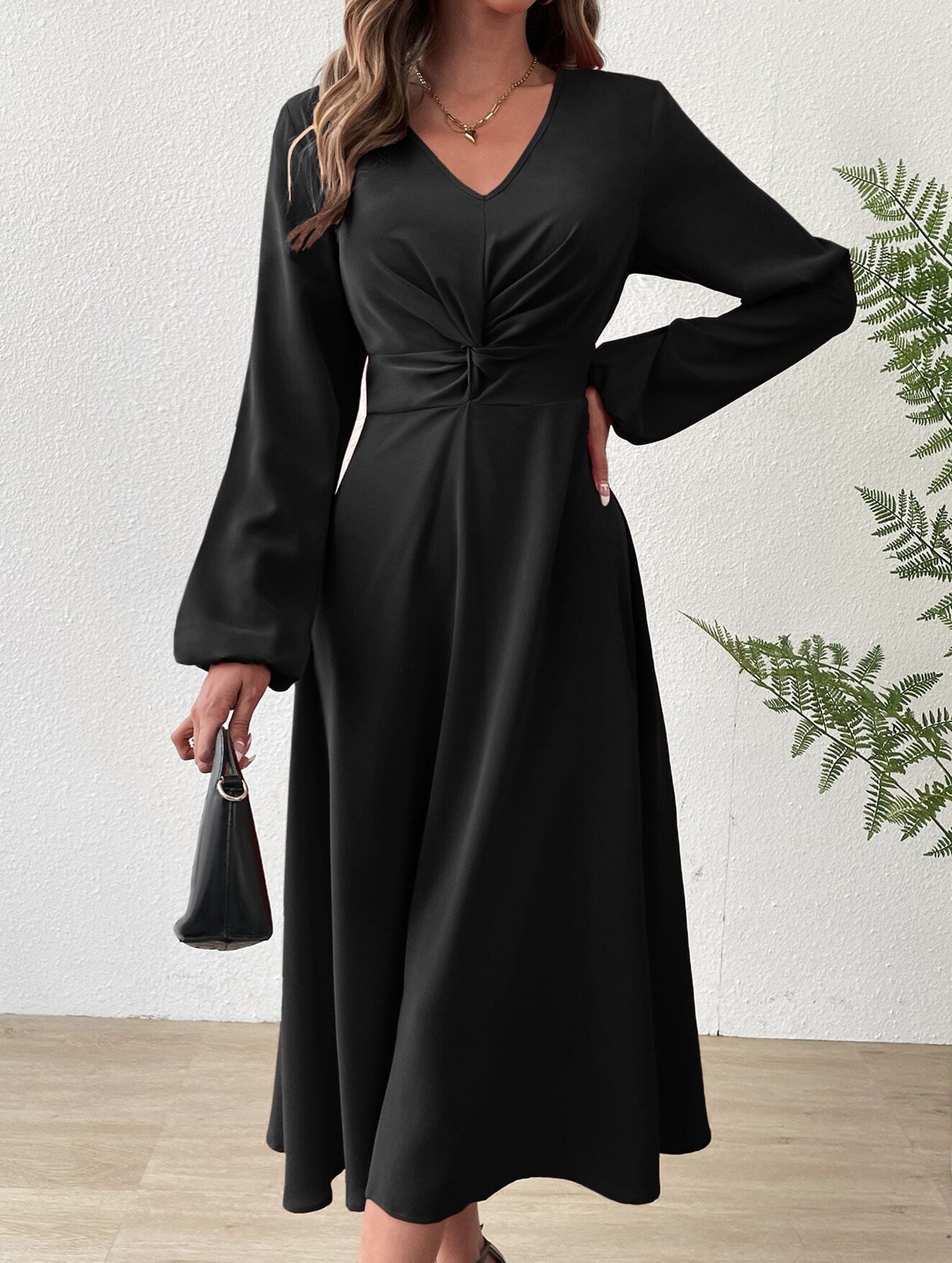 Anna-Berg | Fashionable V-Neck Lantern Long-Sleeved Dress