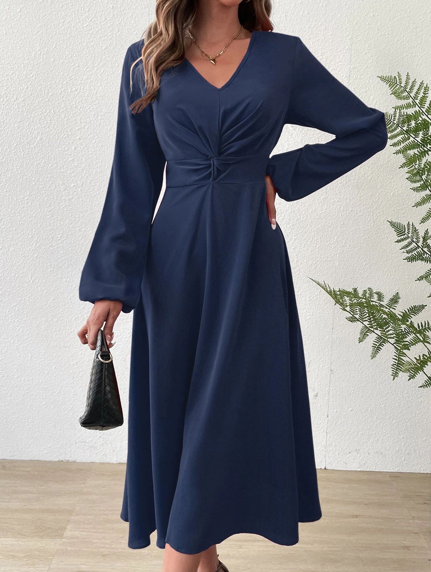 Anna-Berg | Fashionable V-Neck Lantern Long-Sleeved Dress