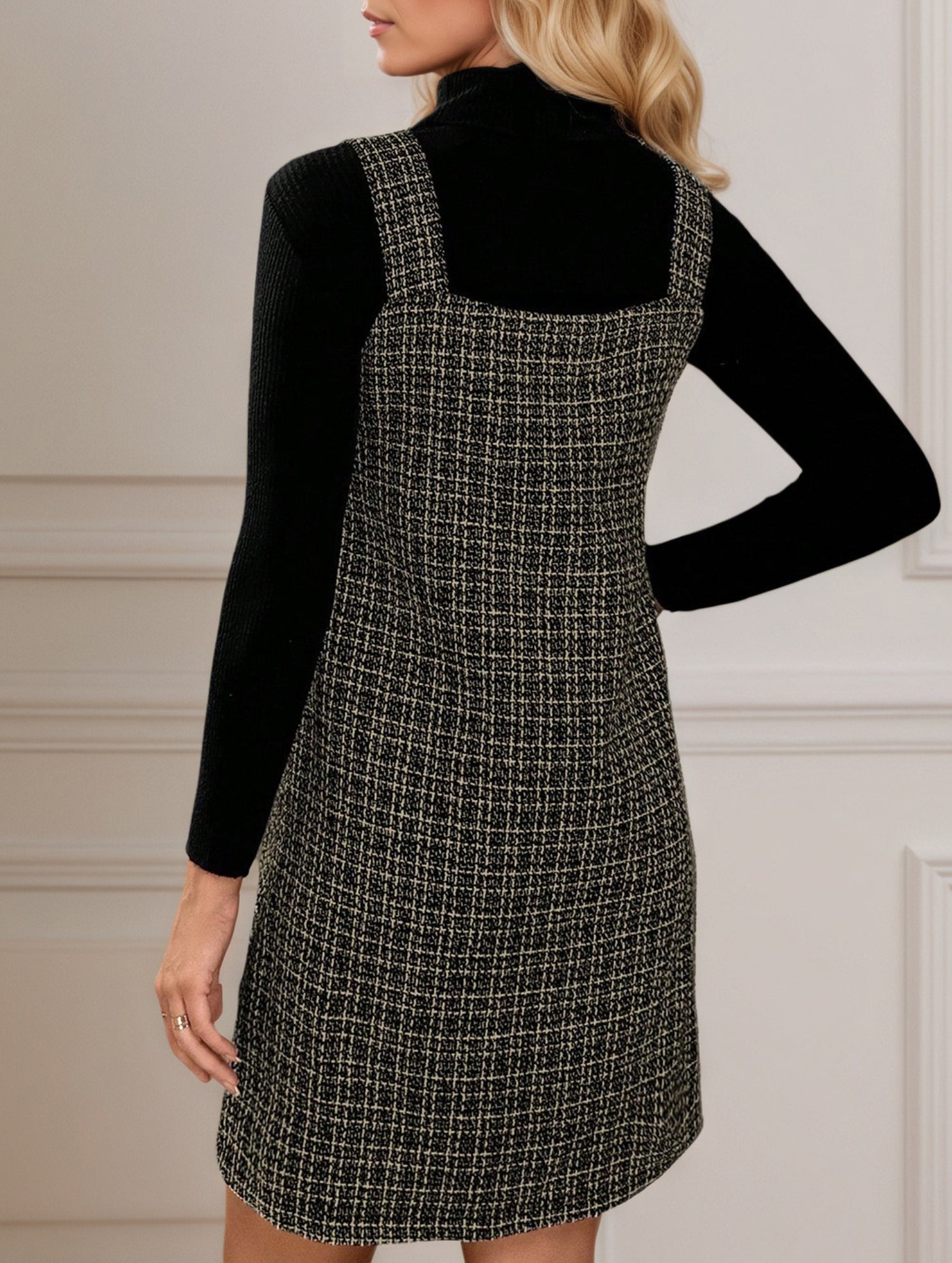 Anna-Berg | Sleeveless With Suspenders And V-Neck Dress