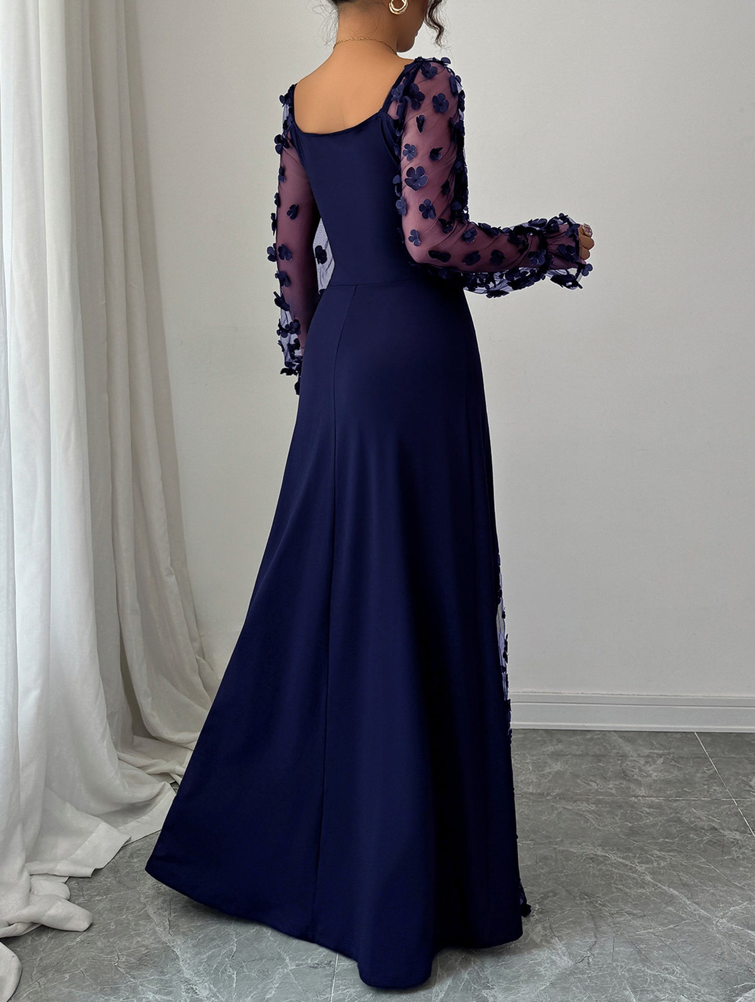 Anna-Berg | Retro-Style Hollowed-Out Long-Sleeved Dress
