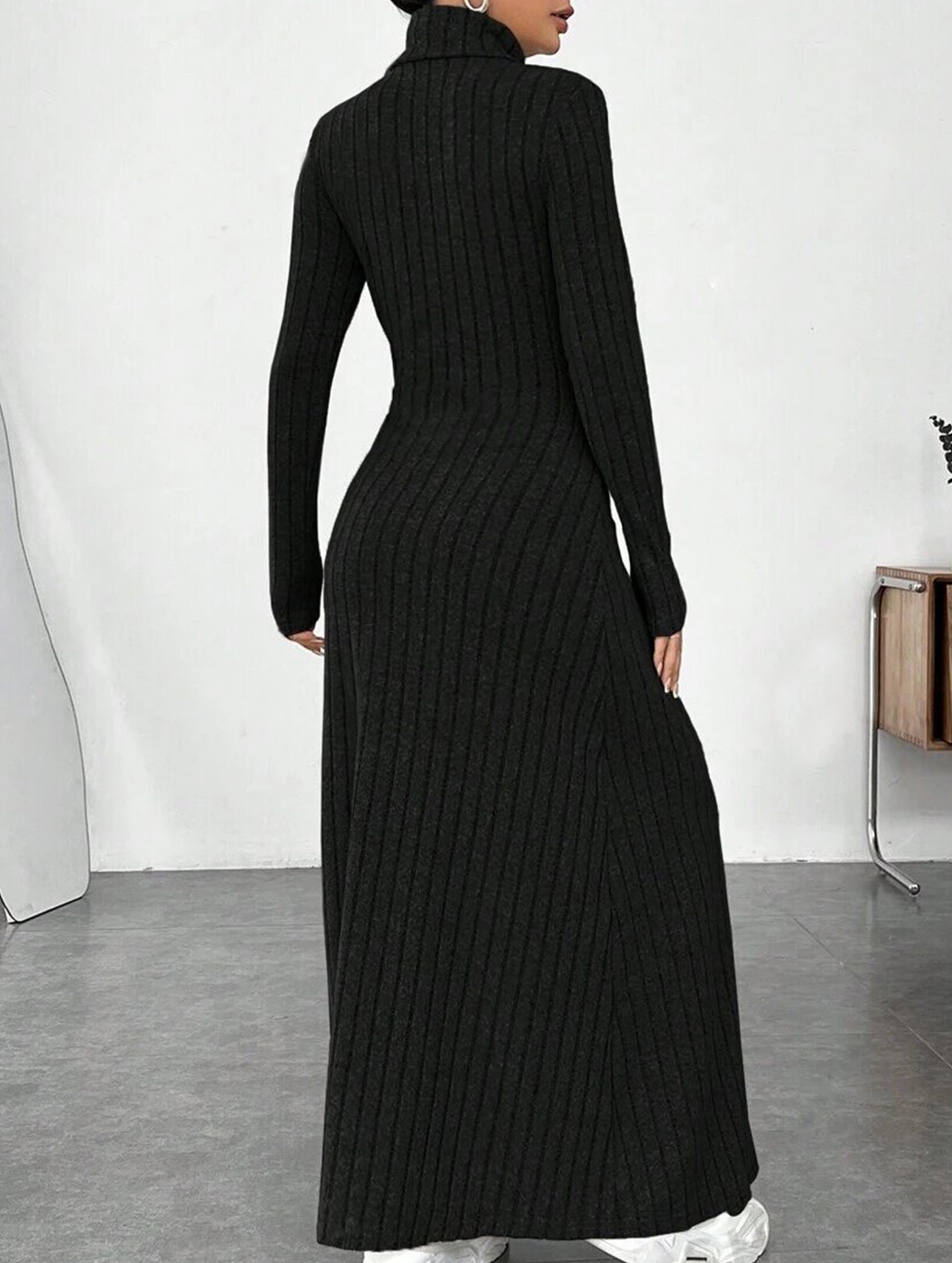Anna-Berg | Solid Color Ribbed Brushed Long-Sleeved Dress