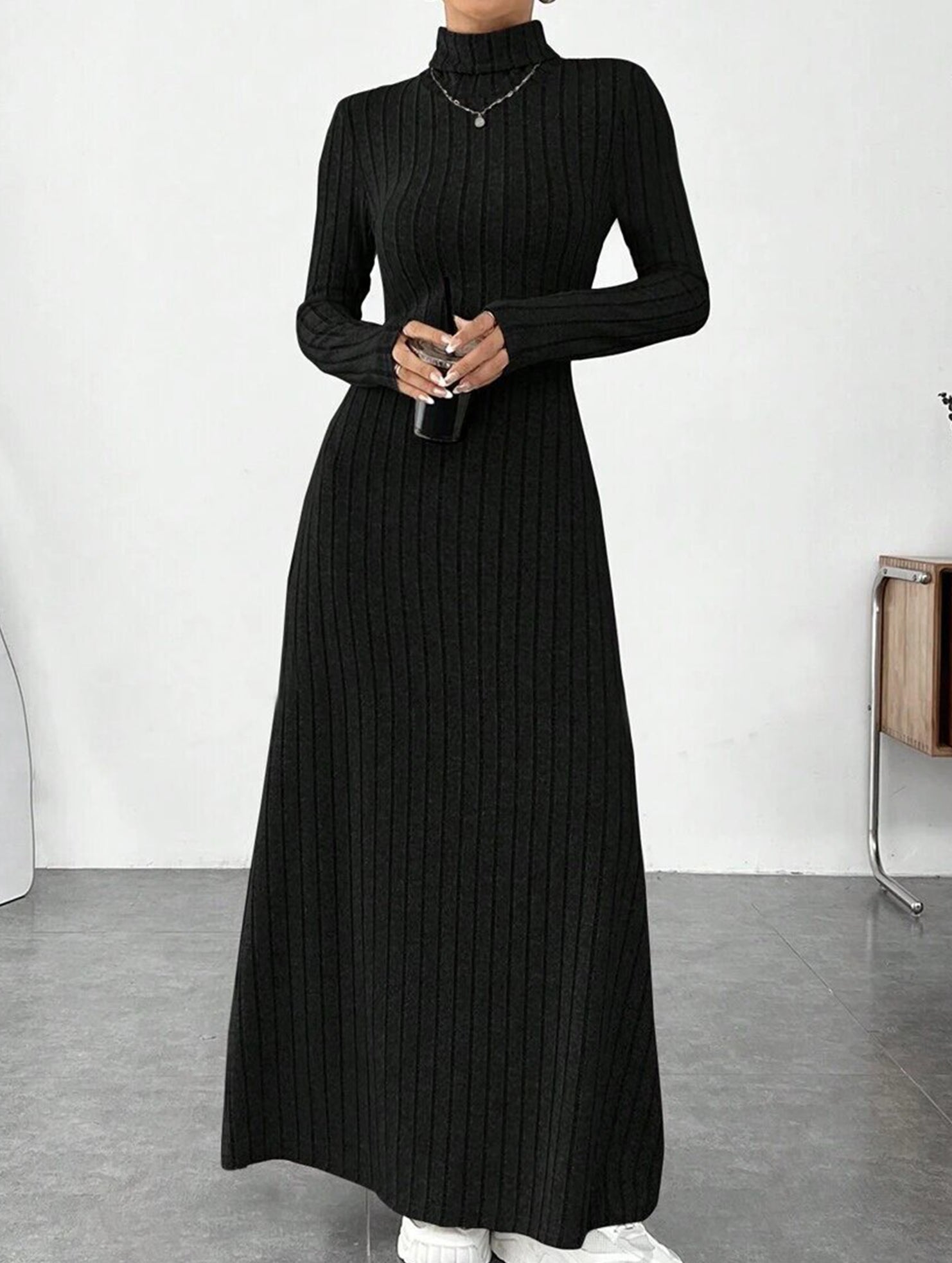 Anna-Berg | Solid Color Ribbed Brushed Long-Sleeved Dress