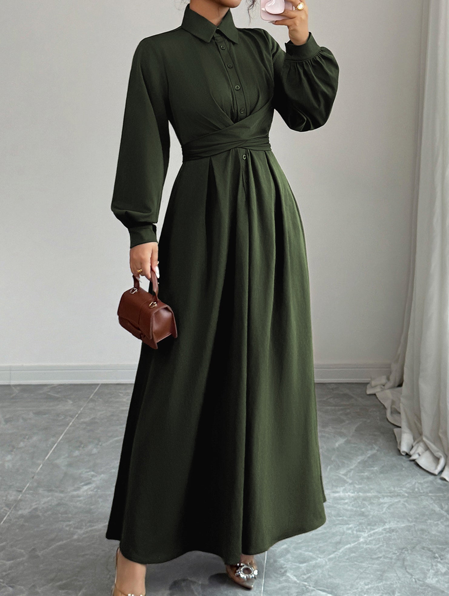 Anna-Berg | Simple Long-Sleeved Dress
