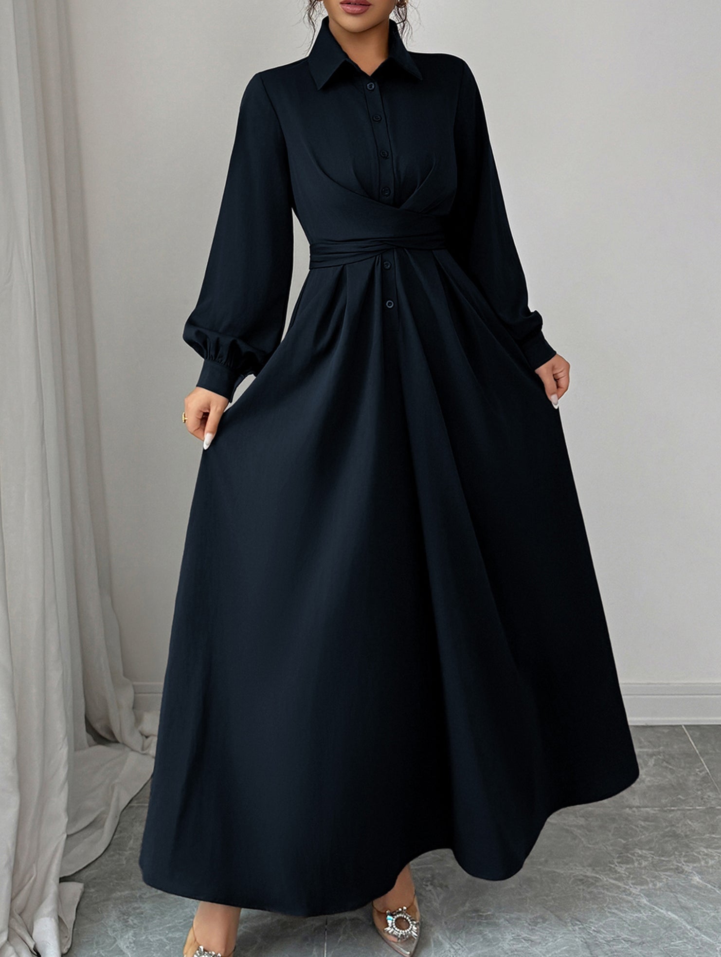 Anna-Berg | Simple Long-Sleeved Dress