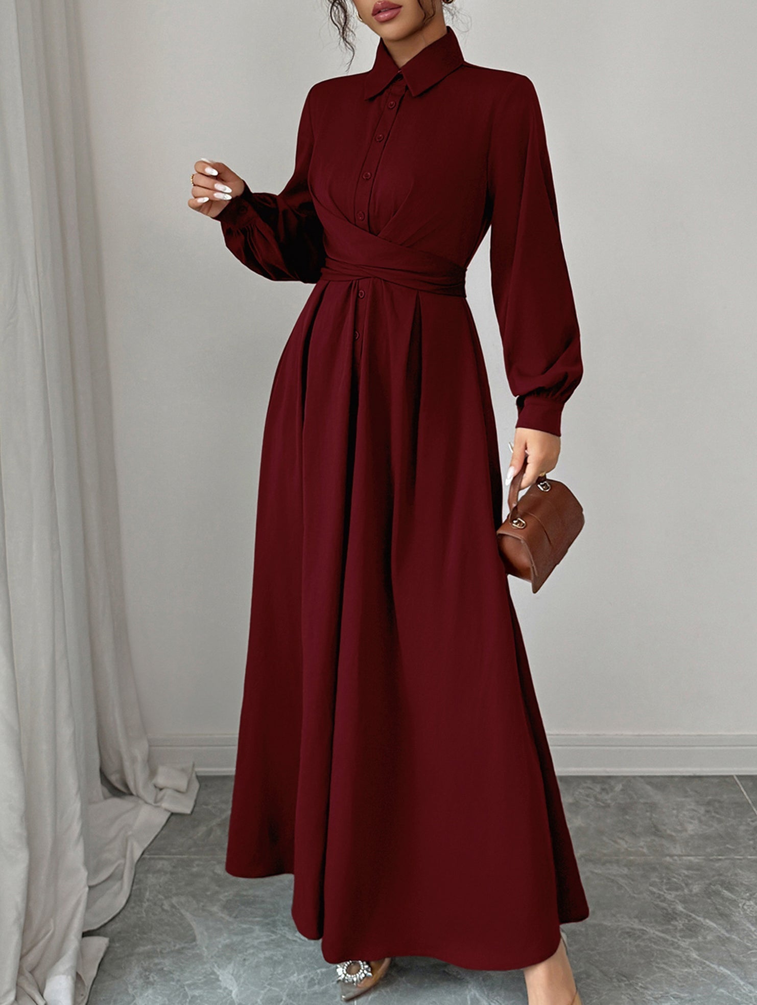 Anna-Berg | Simple Long-Sleeved Dress