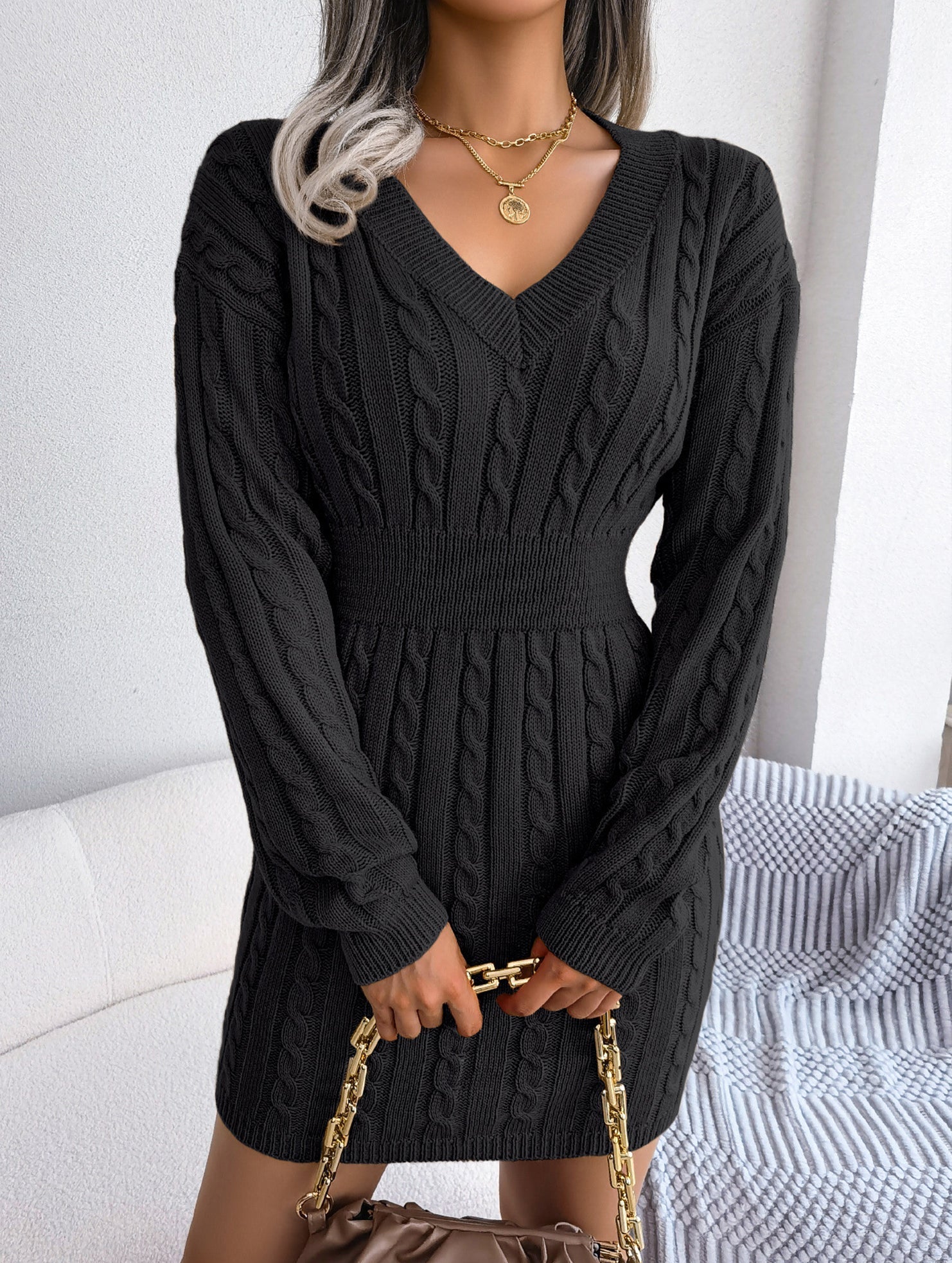 Anna-Berg | Fashionable Waist-Hugging Cable-Knitted Hip Dress