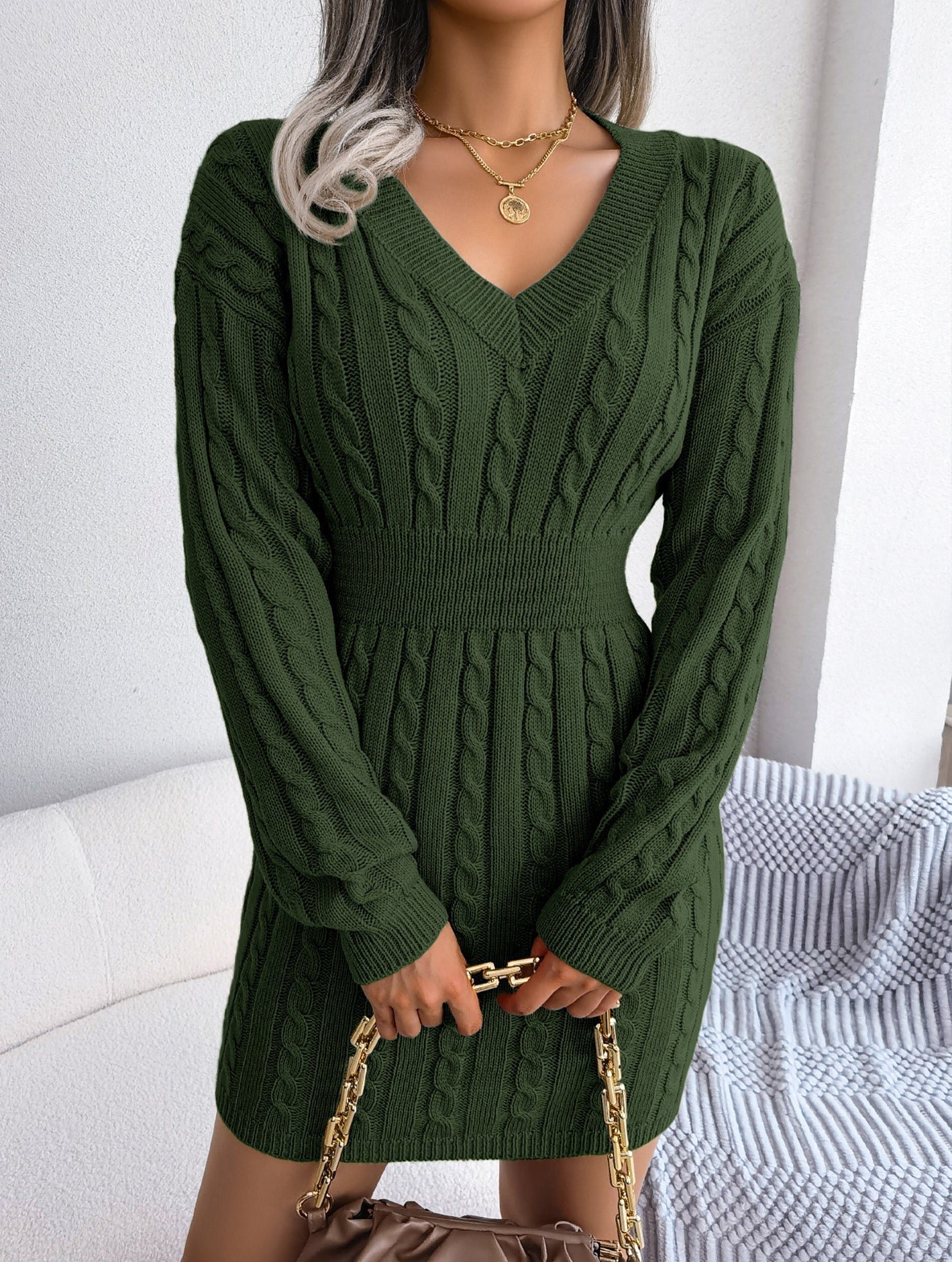 Anna-Berg | Fashionable Waist-Hugging Cable-Knitted Hip Dress