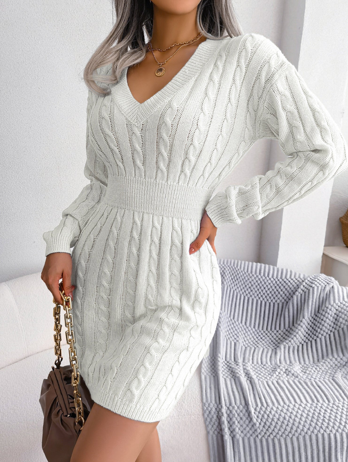 Anna-Berg | Fashionable Waist-Hugging Cable-Knitted Hip Dress