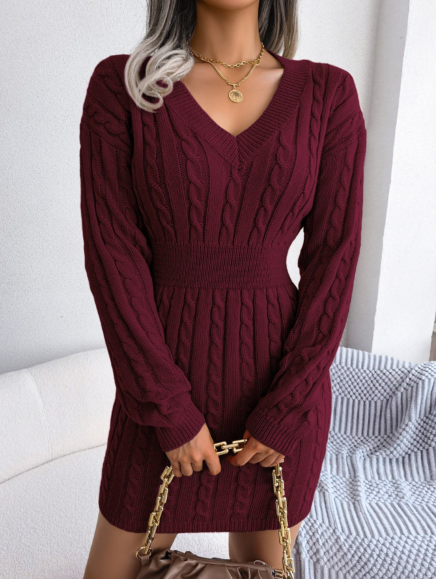 Anna-Berg | Fashionable Waist-Hugging Cable-Knitted Hip Dress