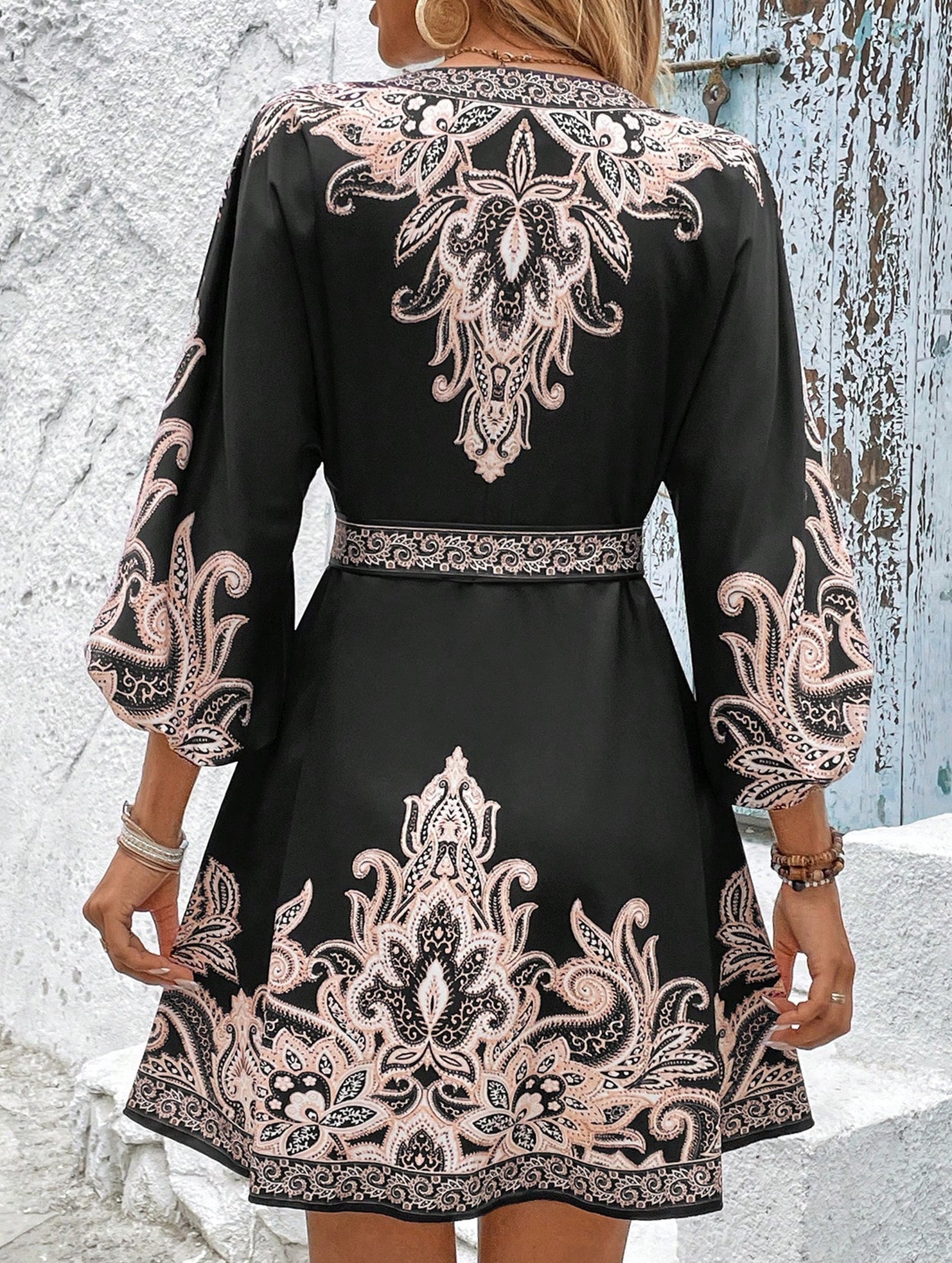 Anna-Berg | Printed V-Neck Three-Quarter Sleeve Tie-Waist Dress