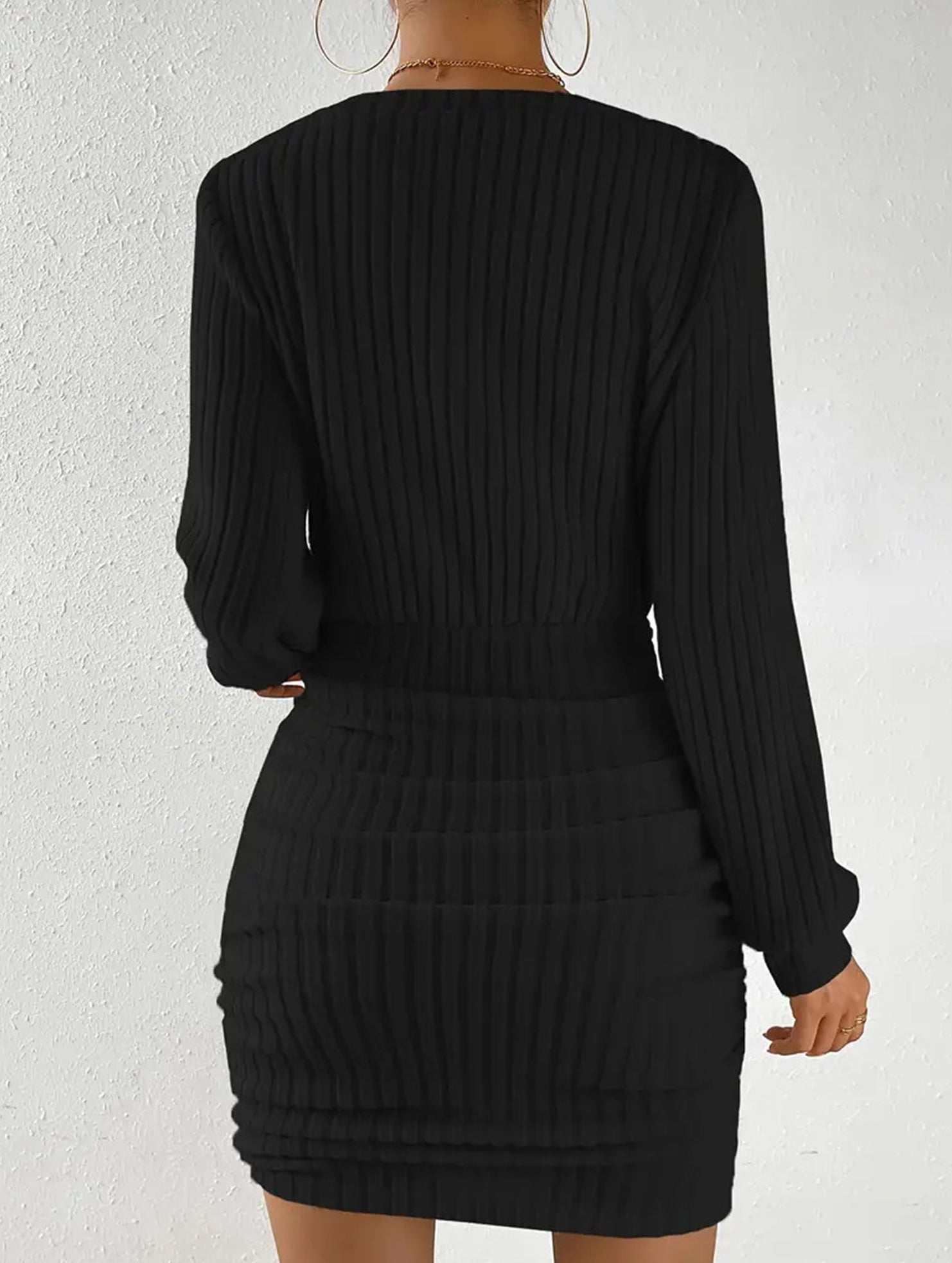Anna-Berg | Brushed Ribbed V-Neck Long-Sleeved Bodycon Dress