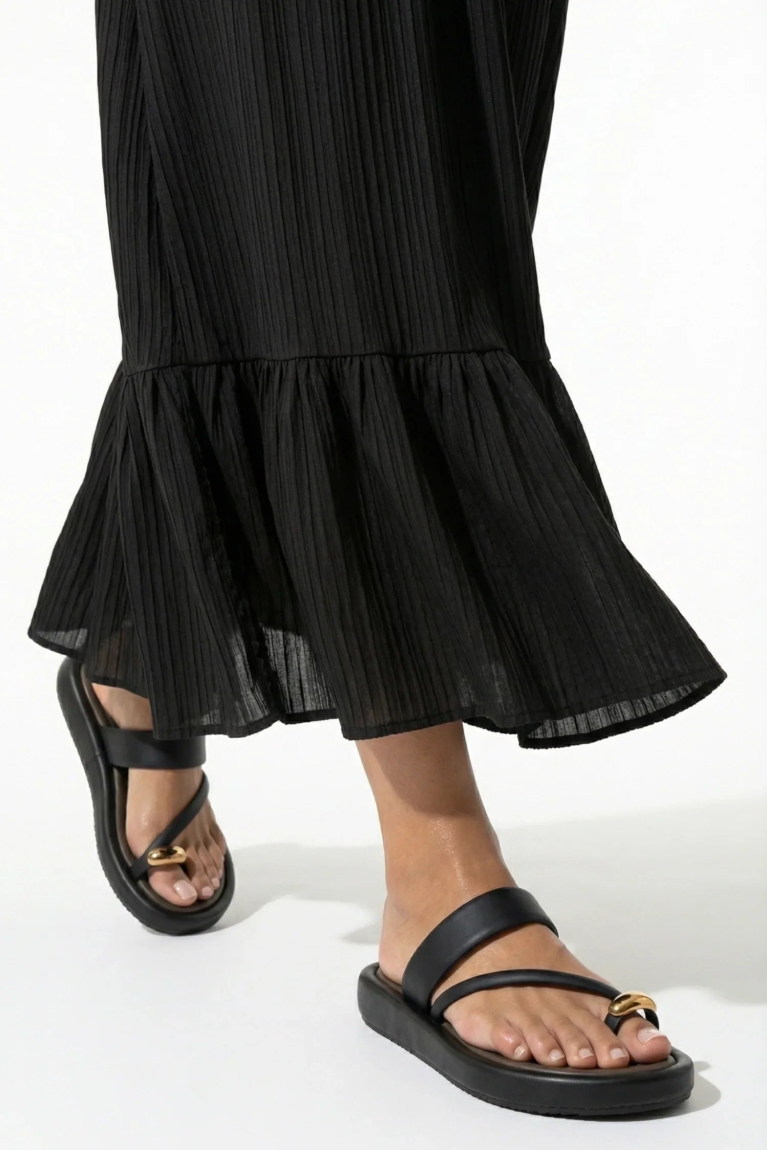 Anna-Berg | Flowing Sleeveless Everyday Elegant Dress