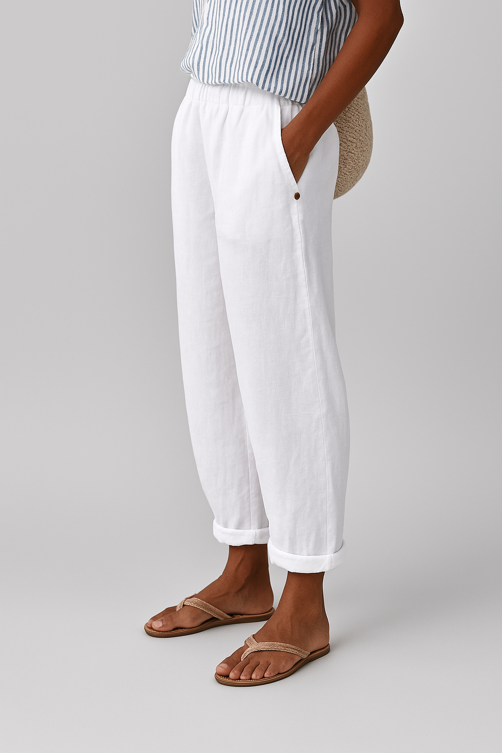 Anna-Berg | Stylish Pants With Side Pockets with a Flattering Silhouette