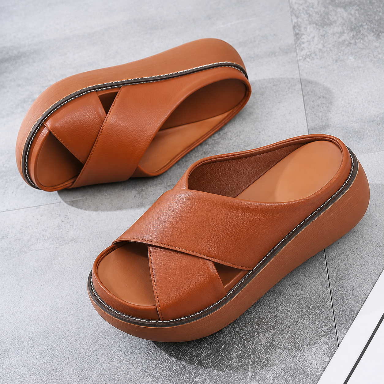 Anna-Berg | Timeless Flat Cushioned Sandals for Every Occasion