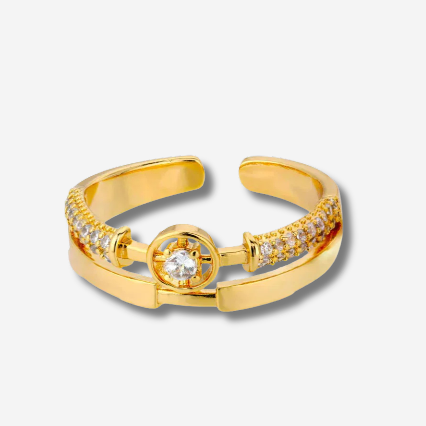 Adjustable Star Ring in Gold Zircon