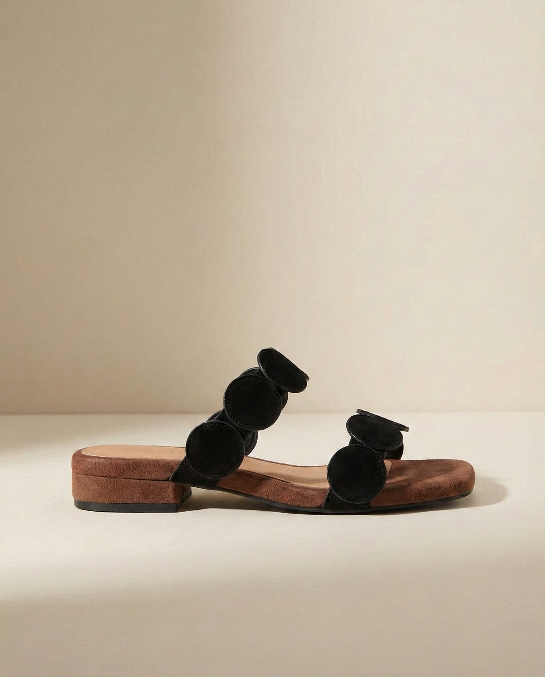 Anna-Berg | Black Croc-Embossed Pointed-Toe Leather Mules