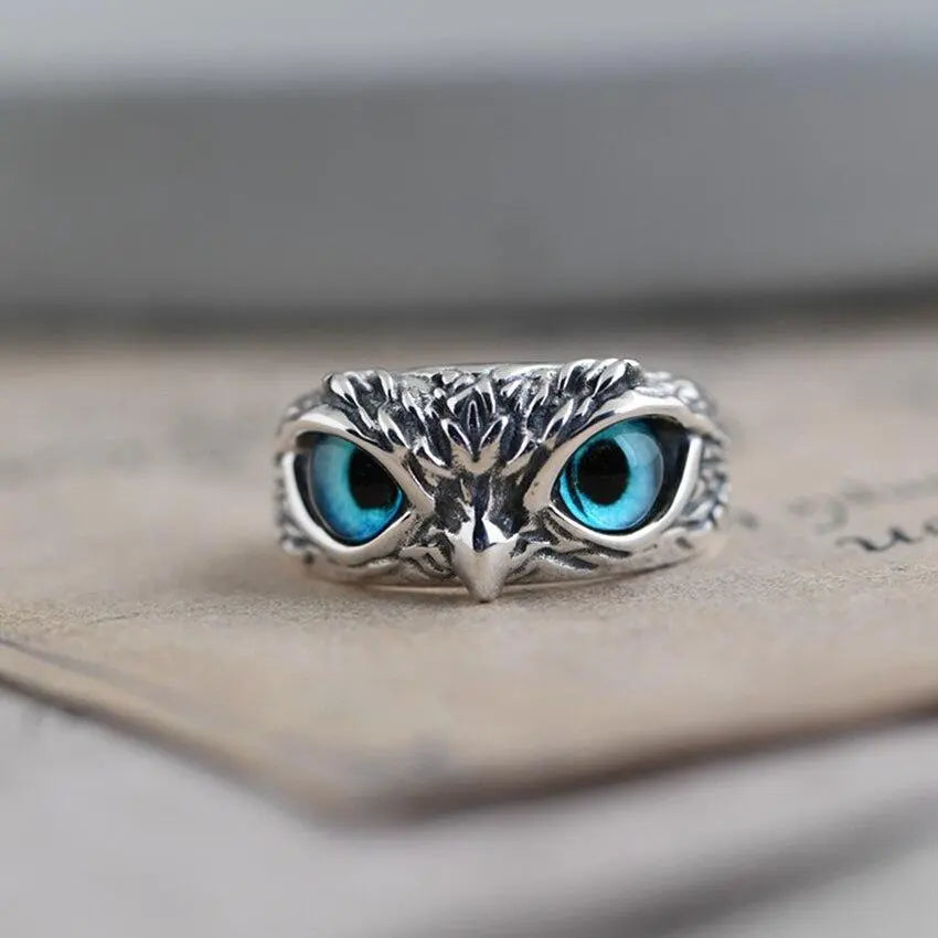 Owl of Happiness adjustable ring in silver and opal