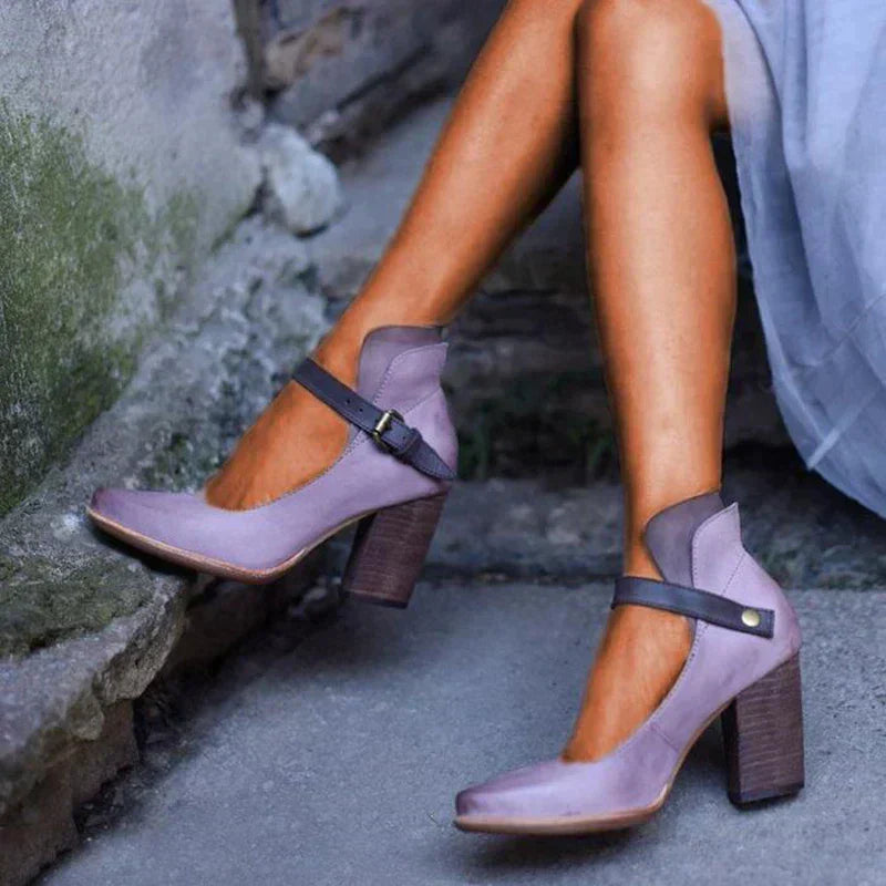 Anna-Berg | Elegant Heel Sandals With Straps in a Flattering Cut