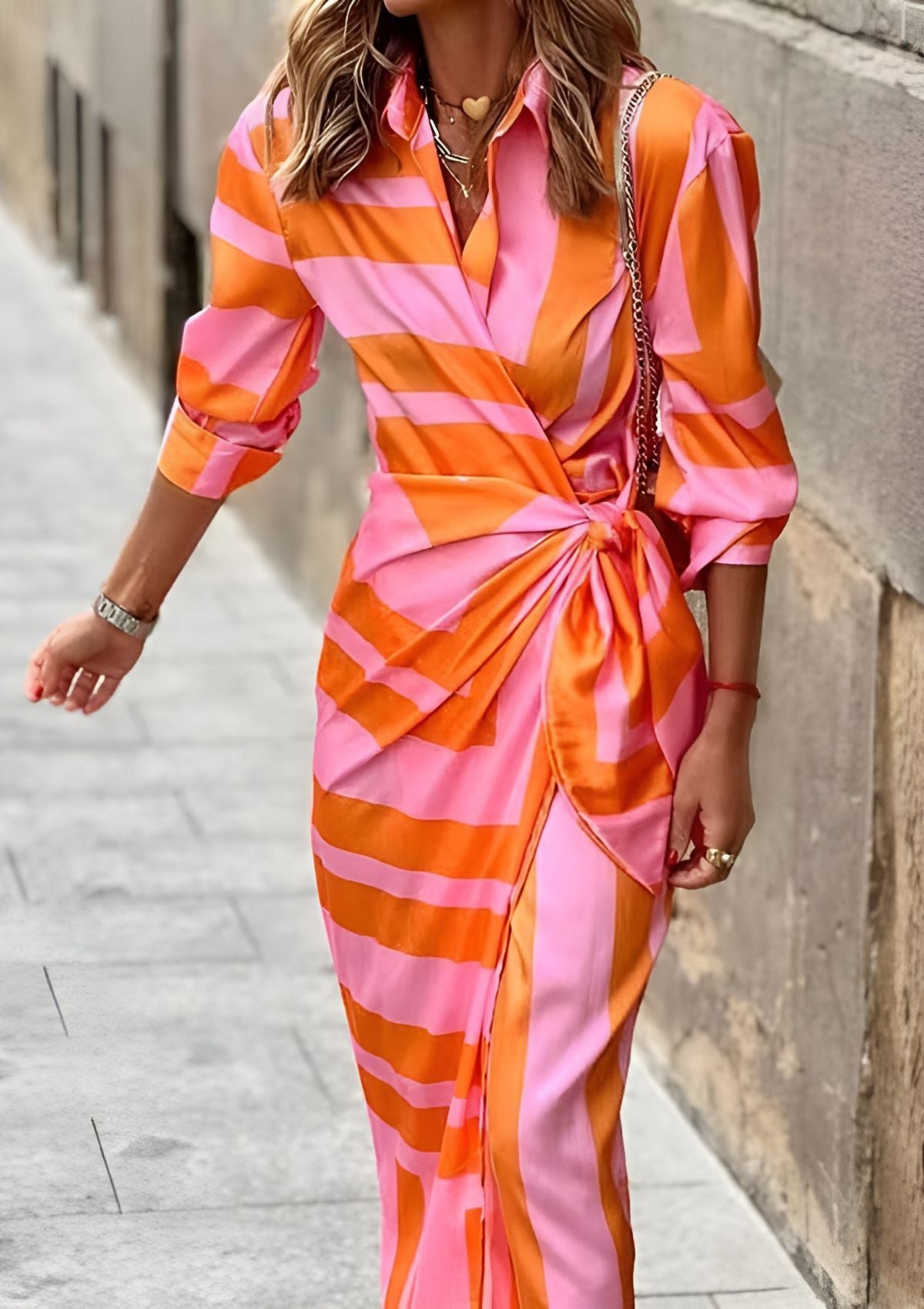 Anna-Berg | Feminine Wrap Dress With Stylish Pattern for Every Occasion