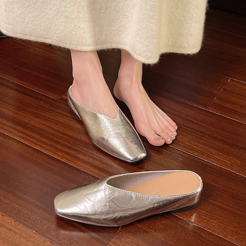 Anna-Berg | Mules with Minimalist Design