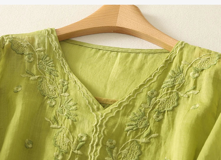 Anna-Berg | Ivory V-Neck Cotton Blouse