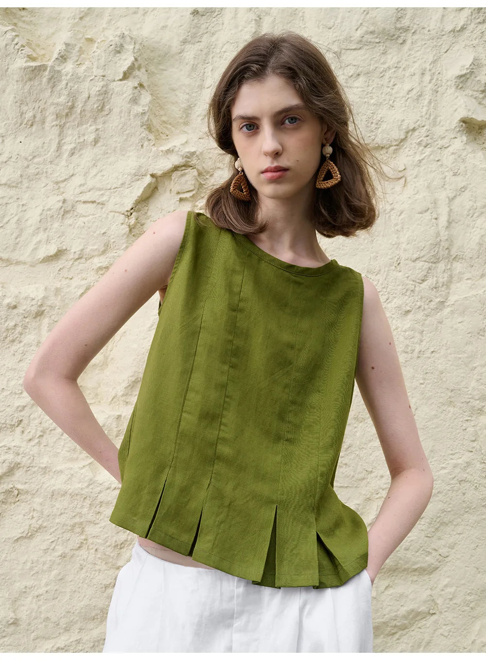 Anna-Berg | Natural Pleated Hem Linen Top