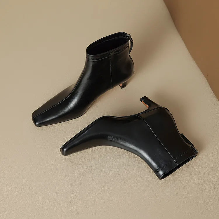 Anna-Berg | Black Leather Ankle Boots