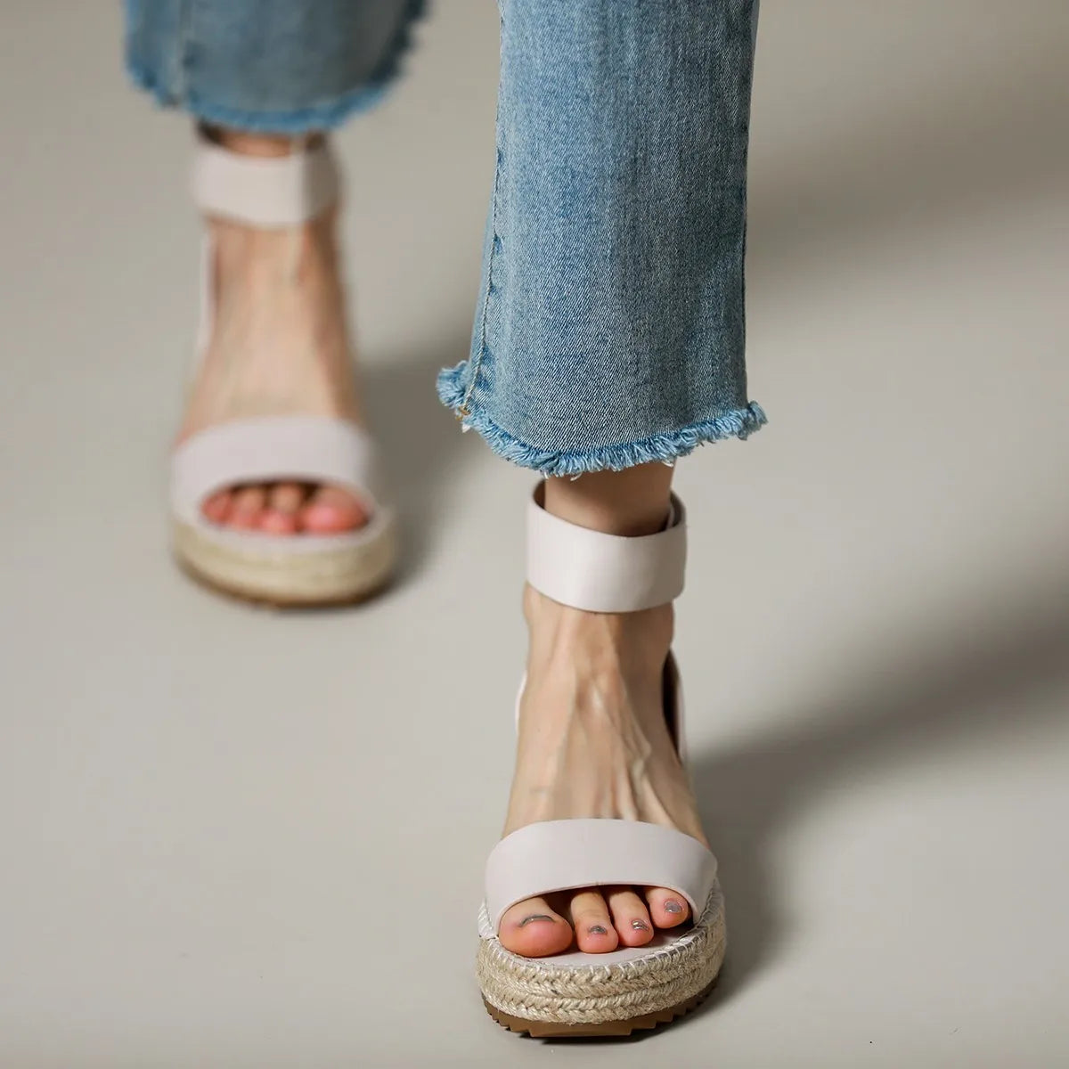 Anna-Berg | Black Ankle-Strap Leather Sandals