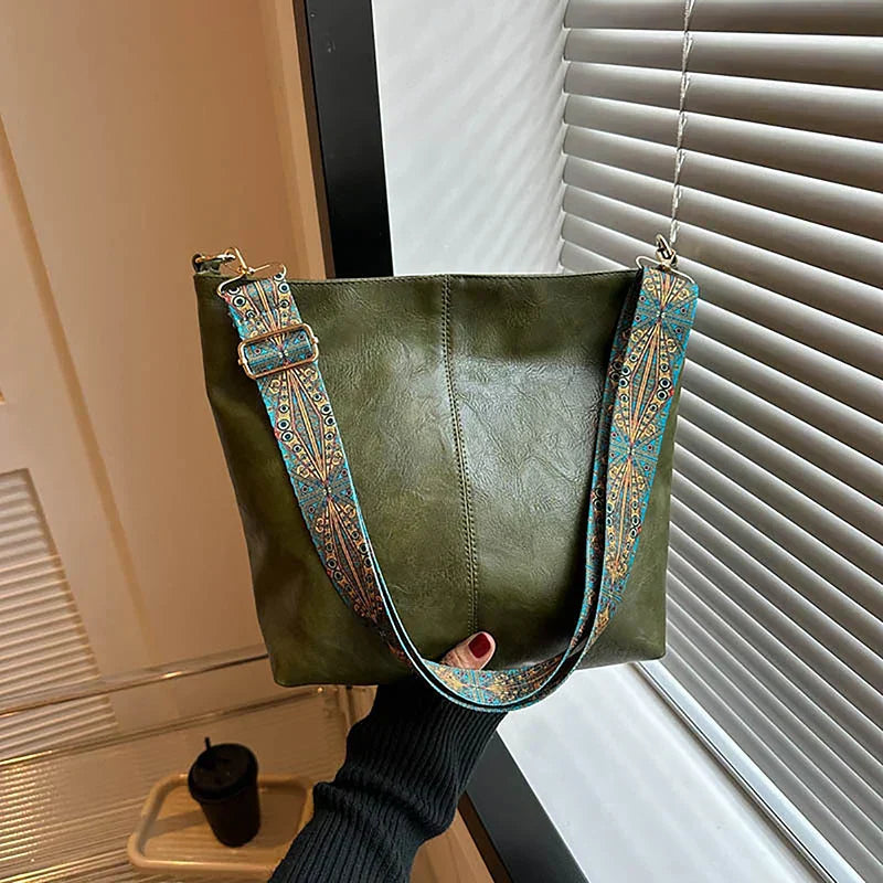 Anna-Berg | Classic Shoulder Bag with Adjustable Strap