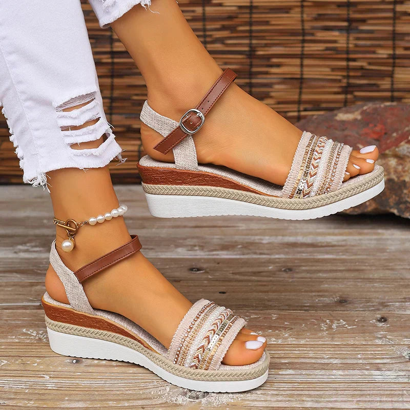 Anna-Berg | Statement Relaxed Summer Sandals with a Timeless Finish