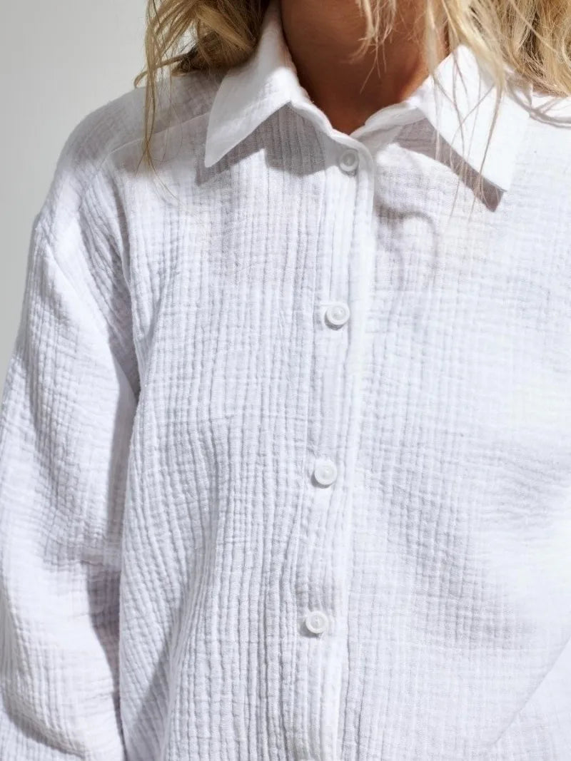 Anna-Berg | White Short-Sleeve Button-Up Cotton Shirt