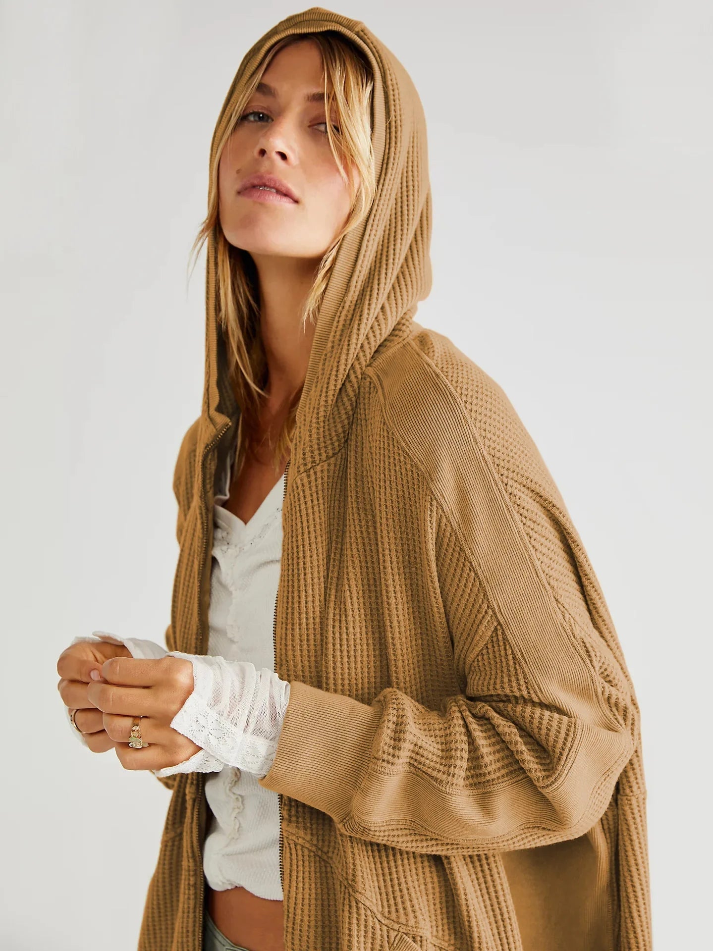 Anna-Berg | Knit Hoodie
