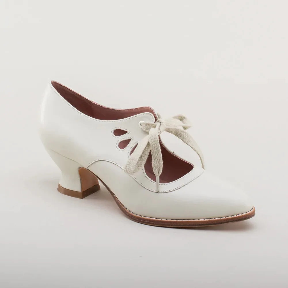 Anna-Berg | Elegant Flat Cushioned Sandals for Effortless Elegance