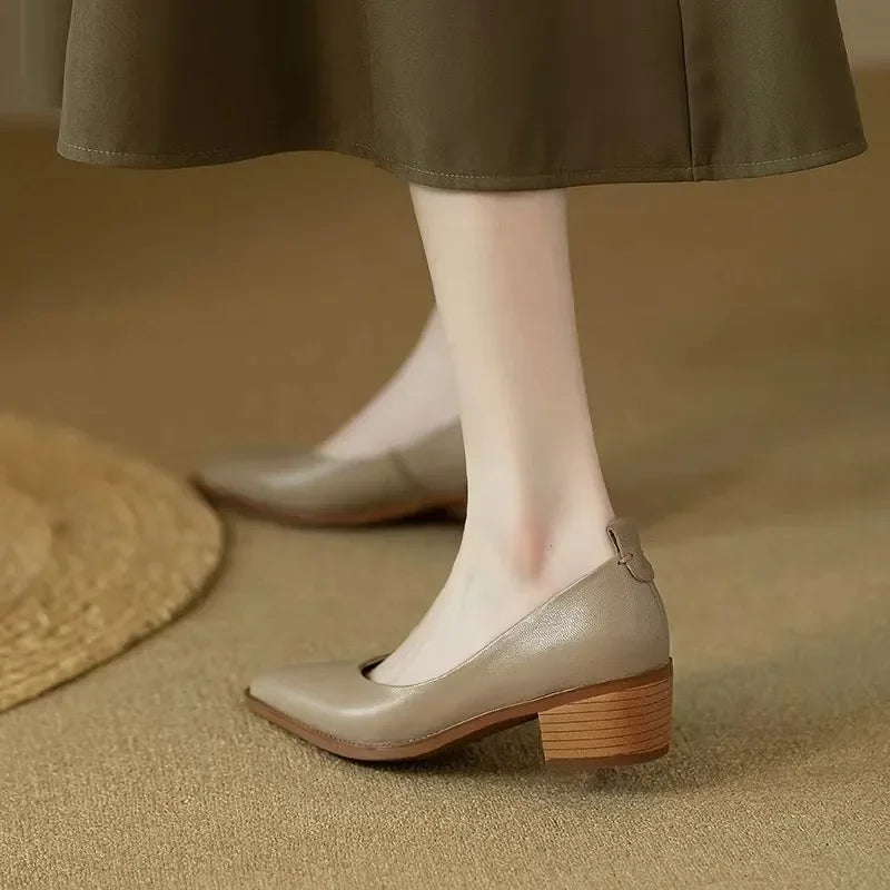 Anna-Berg | Classic Pointed Toe Pumps