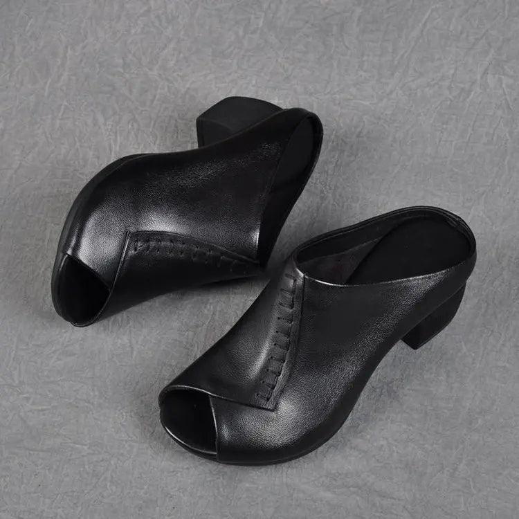 Anna-Berg | Sculpted Cushioned Slip-On Sandals with a Timeless Finish