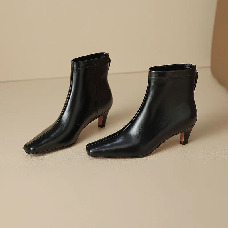 Anna-Berg | Black Leather Ankle Boots