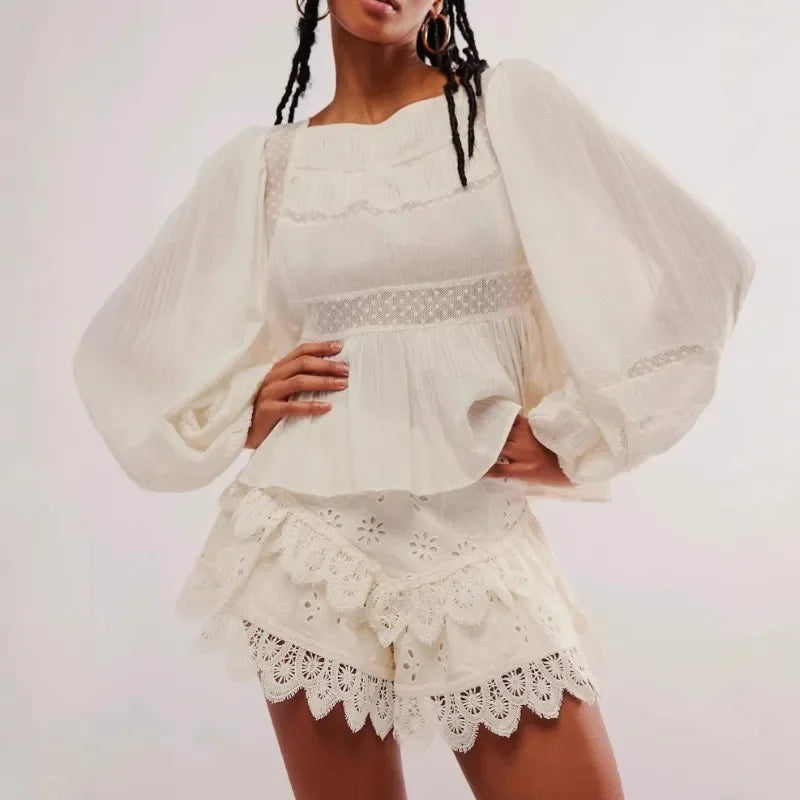 Anna-Berg | Ivory High-Waist Scalloped Lace Shorts