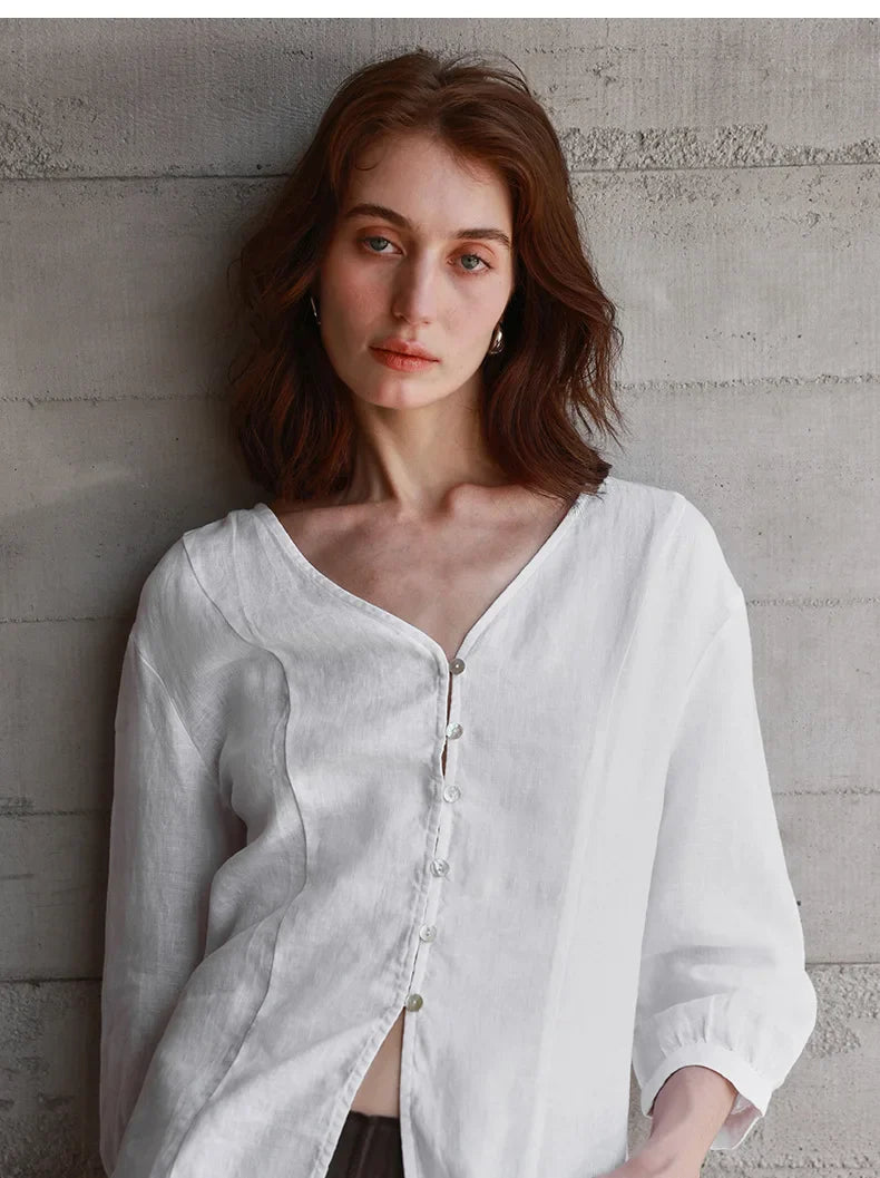 Anna-Berg | Fitted V-Neck Linen Blouse