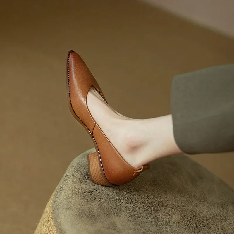 Anna-Berg | Classic Pointed Toe Pumps