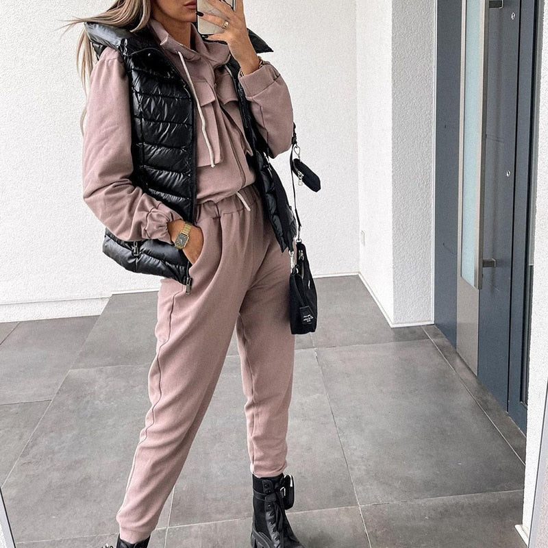 Anna-Berg |  Women's Jogging Set Trendy Two-Piece Comfortable Tracksuit for Active and Leisure Wear